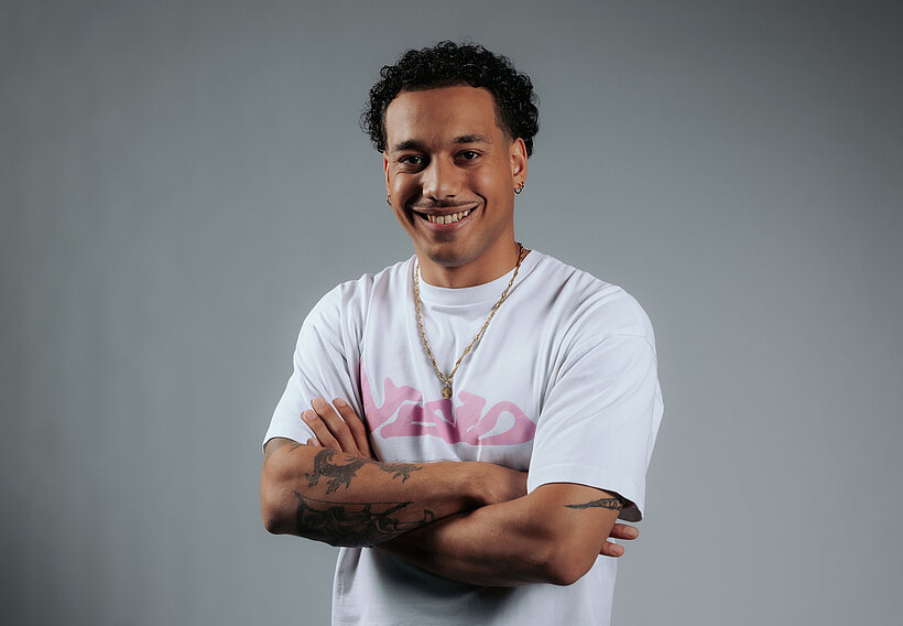 Aaron Schneider