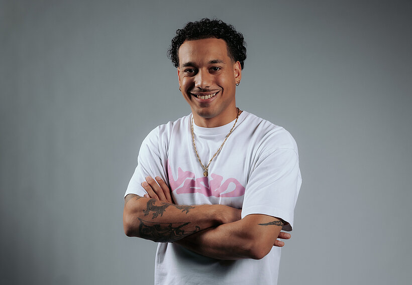 Aaron Schneider