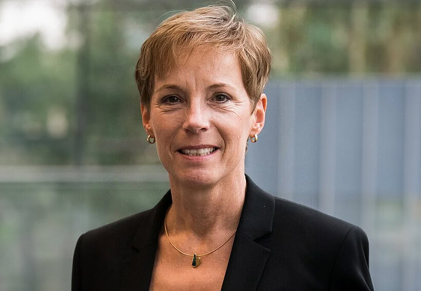 Dr. Eva Selic